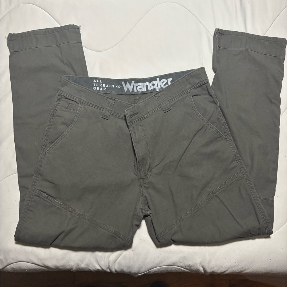 Wrangler ATG dark olive flex pants 36x32